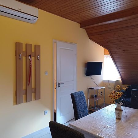 Andrea Apartmanhaz Balatongyörök Buitenkant foto