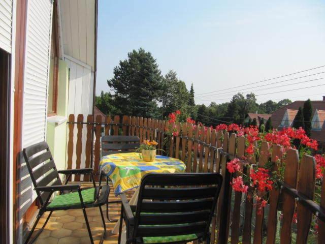 Andrea Apartmanhaz Balatongyörök Kamer foto