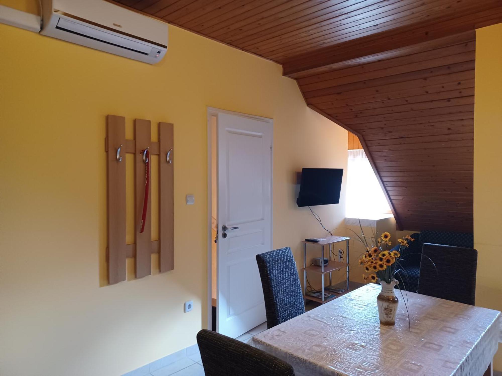 Andrea Apartmanhaz Balatongyörök Buitenkant foto