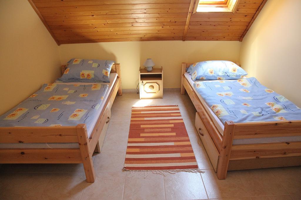 Andrea Apartmanhaz Balatongyörök Buitenkant foto