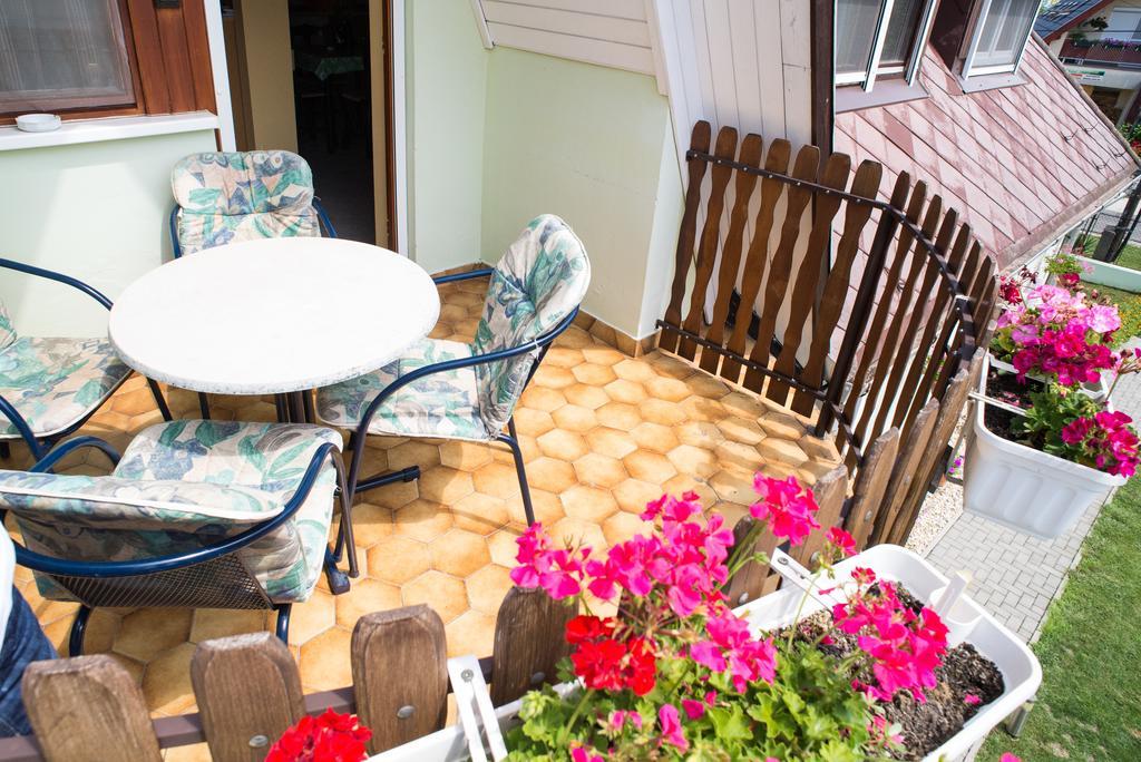 Andrea Apartmanhaz Balatongyörök Buitenkant foto
