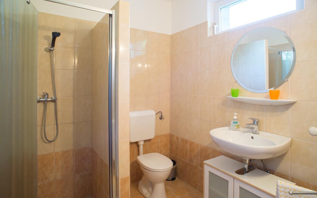 Andrea Apartmanhaz Balatongyörök Buitenkant foto
