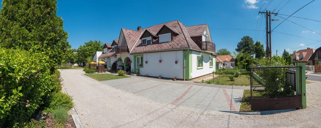 Andrea Apartmanhaz Balatongyörök Buitenkant foto